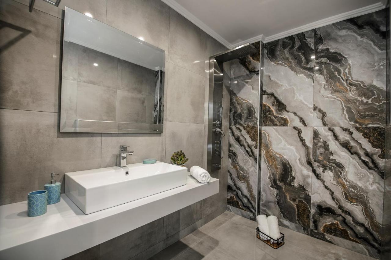Le Grand Reve Aparthotel เยราคินิ ภายนอก รูปภาพ